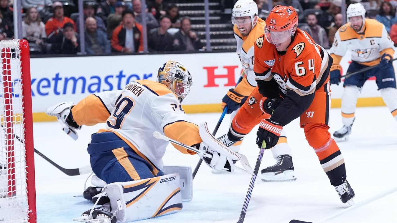 Justus Annunen stops 43 shots for 3rd career shutout in Predators' 5-0 win over Ducks