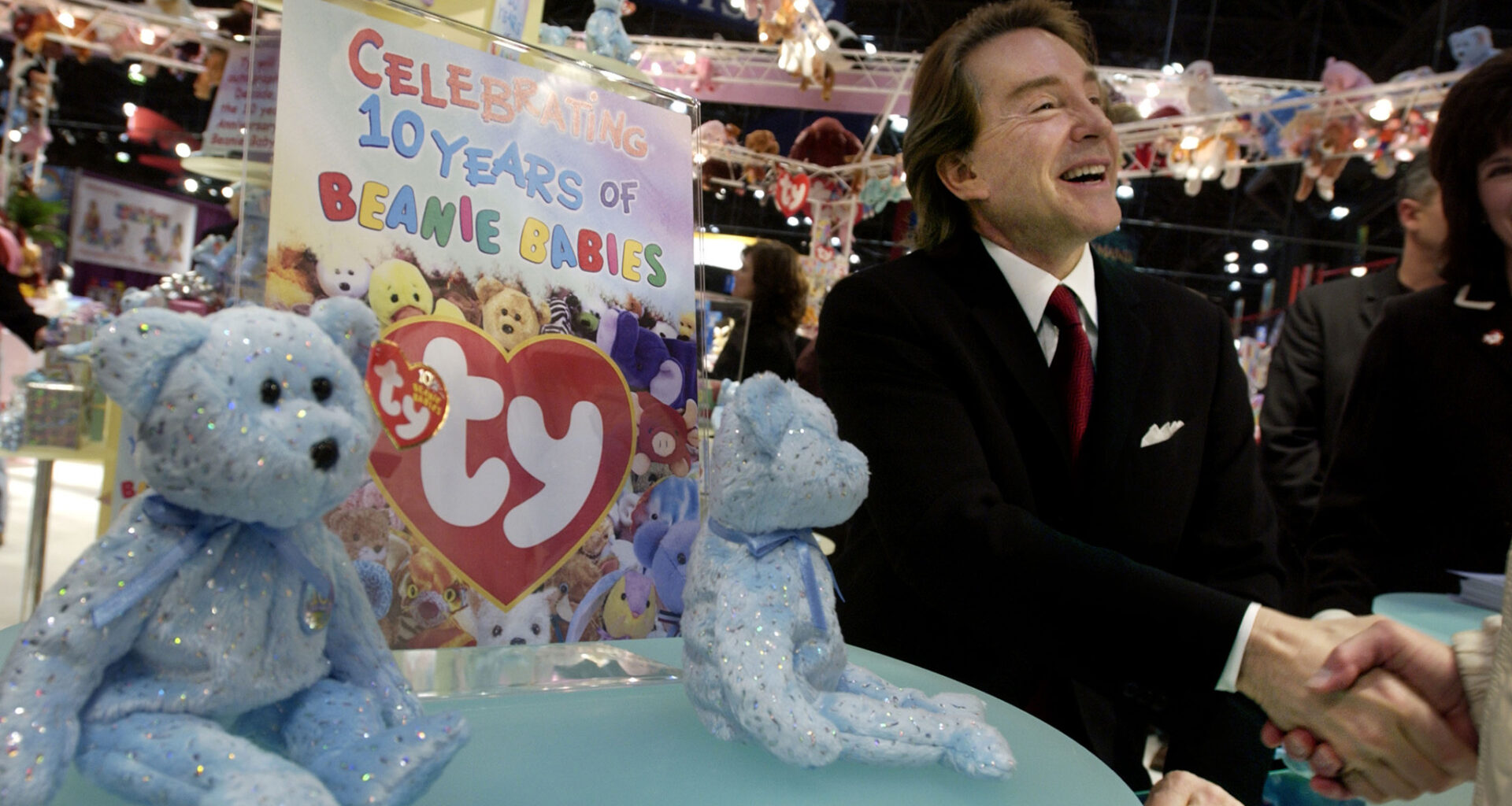 Billionaire's California resort teases reopening after 6-year closure