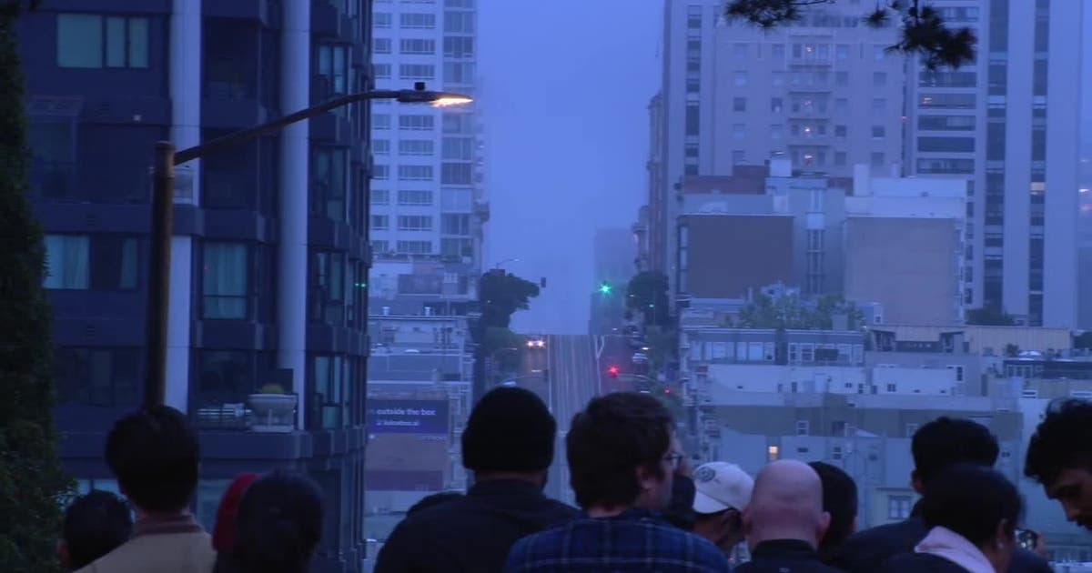 Clouds block 'California Henge' picture-perfect display in San Francisco