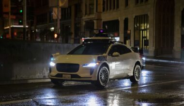 Safety bill for CA robotaxis triggers fears of an industry ‘ban’