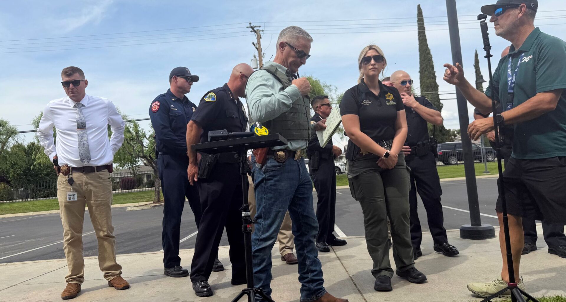 Sheriff's deputy killed in central California while serving eviction notice