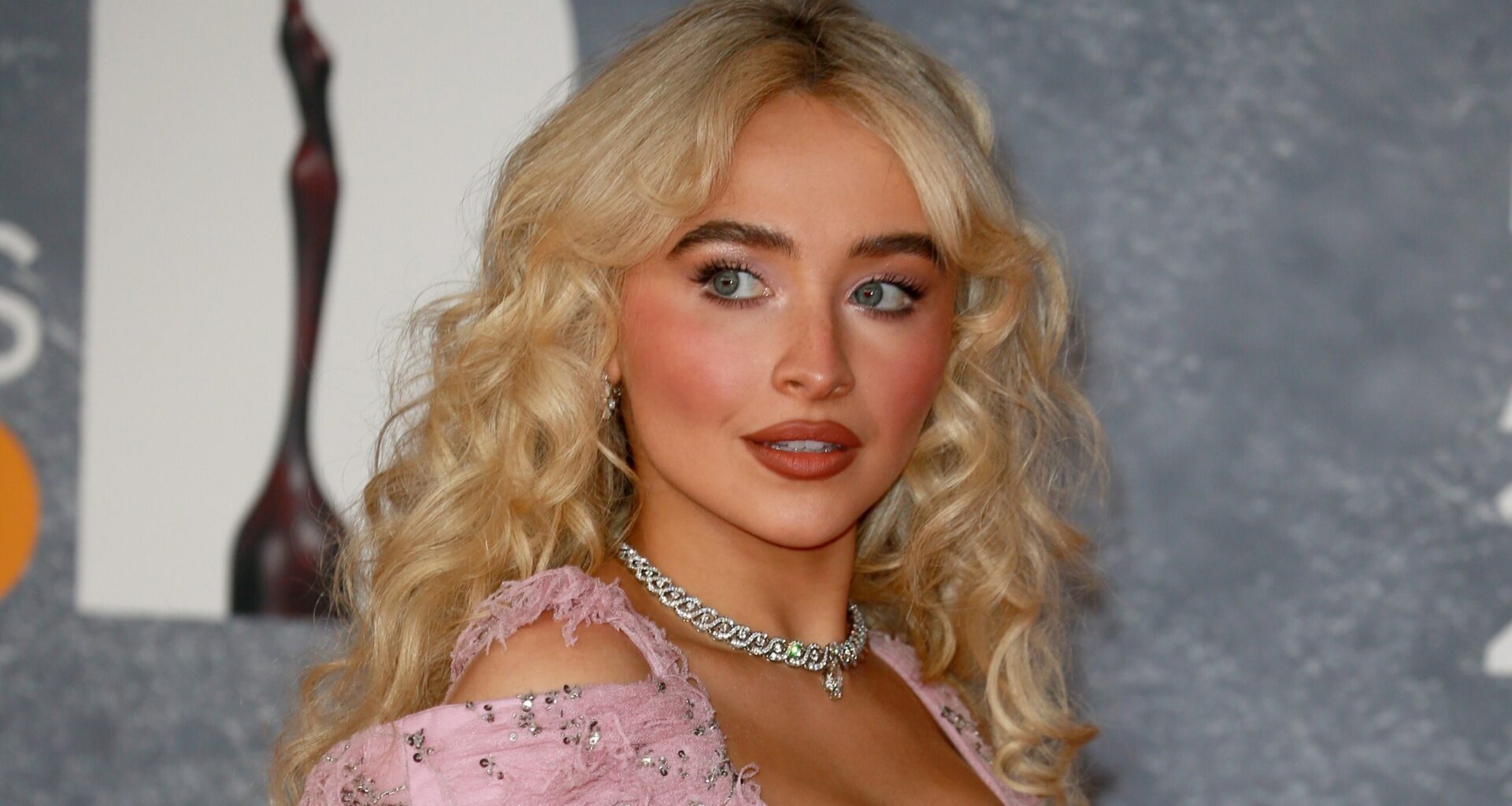 Start time, setlist and special guests