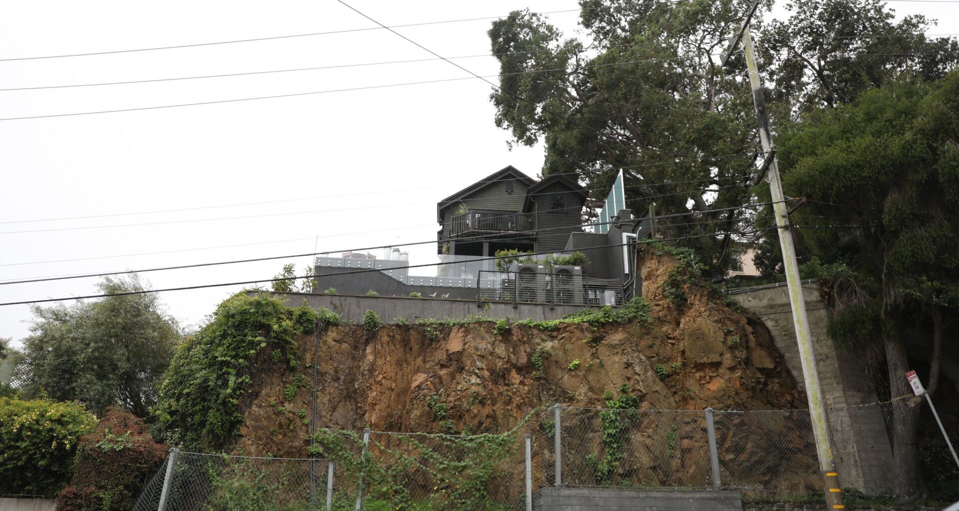 Police arrest a suspect in a Molotov attack at OpenAI CEO's San Francisco home