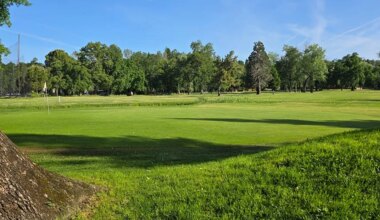 California golf course to become a public driving range