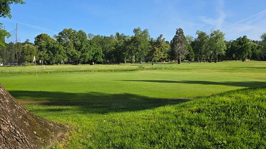 California golf course to become a public driving range