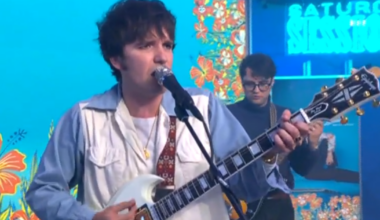 Saturday Sessions: Theo Lawrence performs "California Poppy"