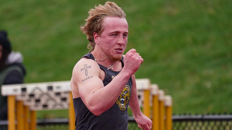 Track and Field Completes Weekend in Knoxville and Mt. Pleasant