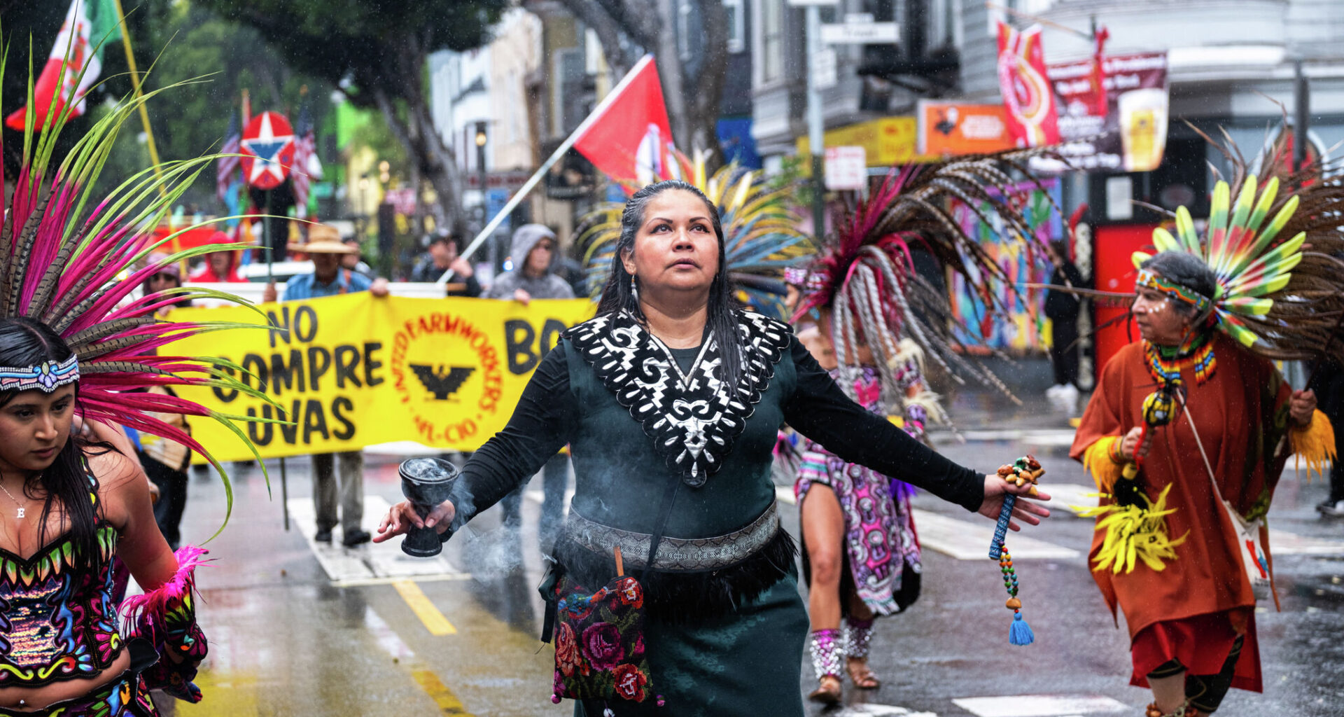 Aztec dancers amaze onlookers at SF’s soggy Cesar Chavez-free parade
