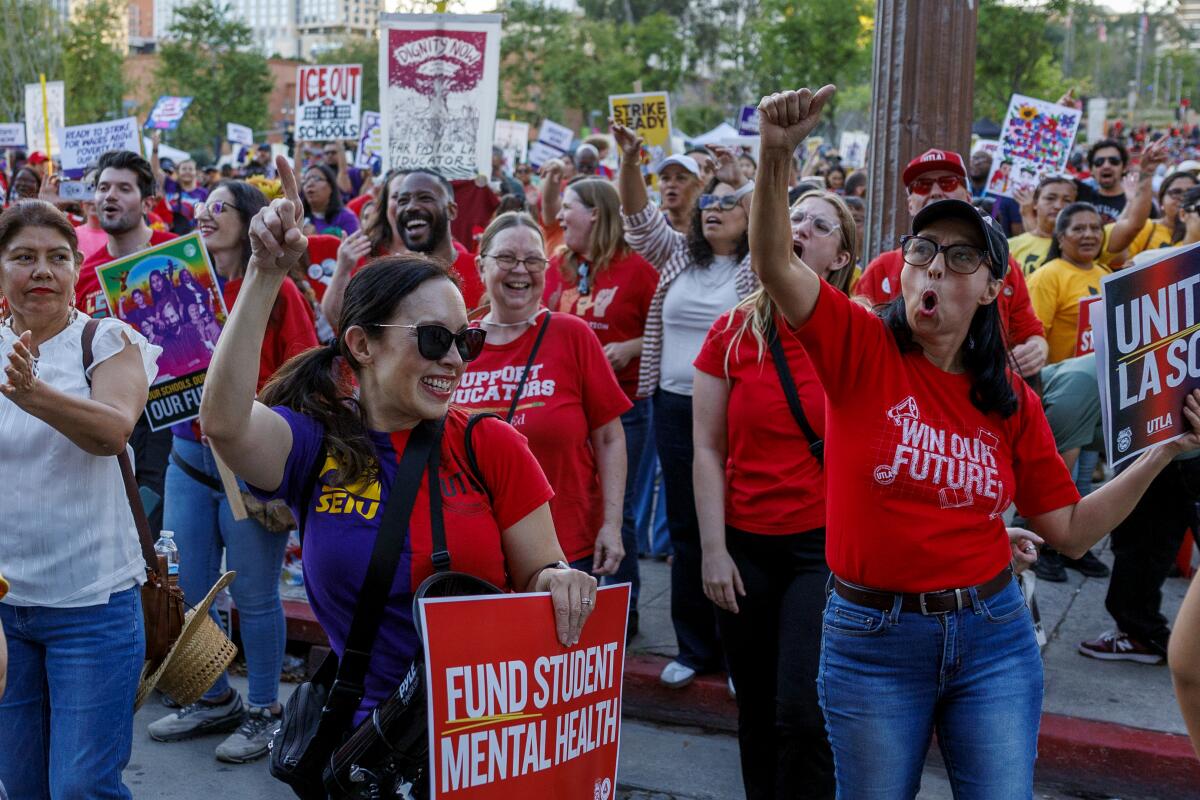 On March 18, teachers and supporters of UTLA attended a massive multi-union rally at Grand Park.