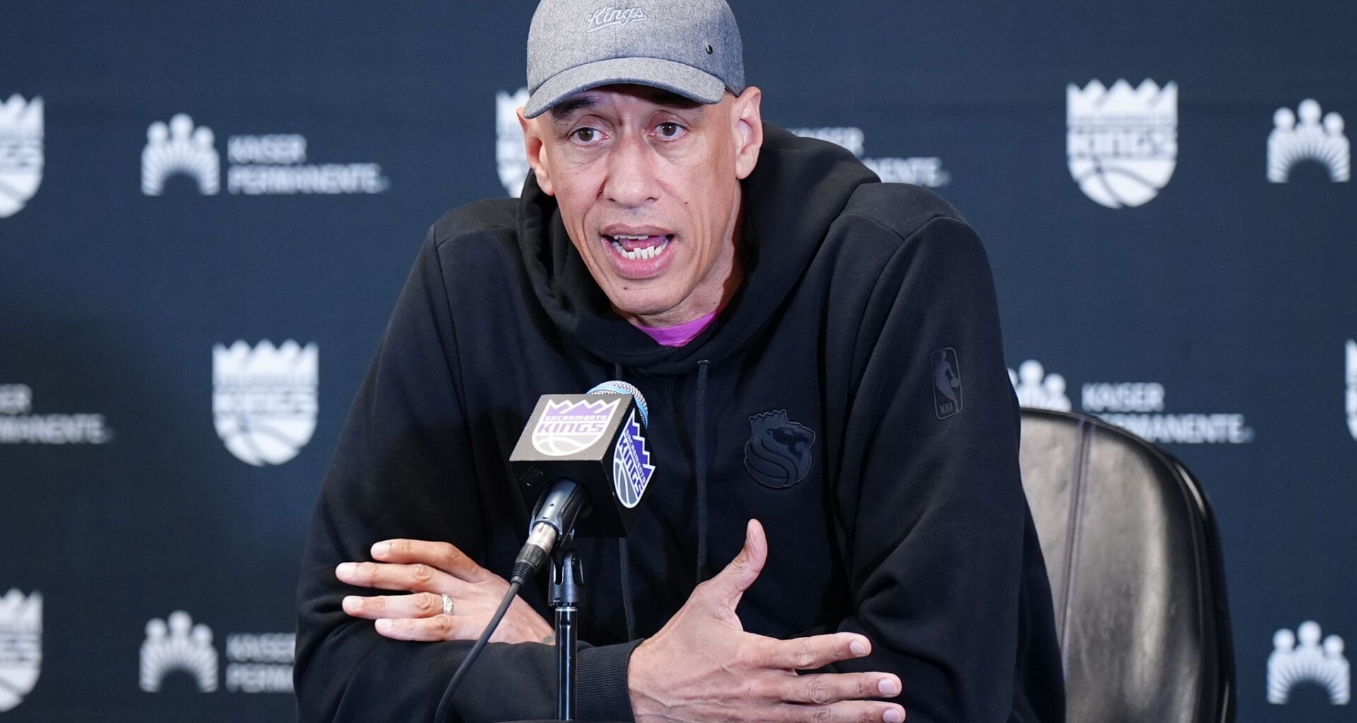 Kings will bring back coach Doug Christie for a second full season, AP source says