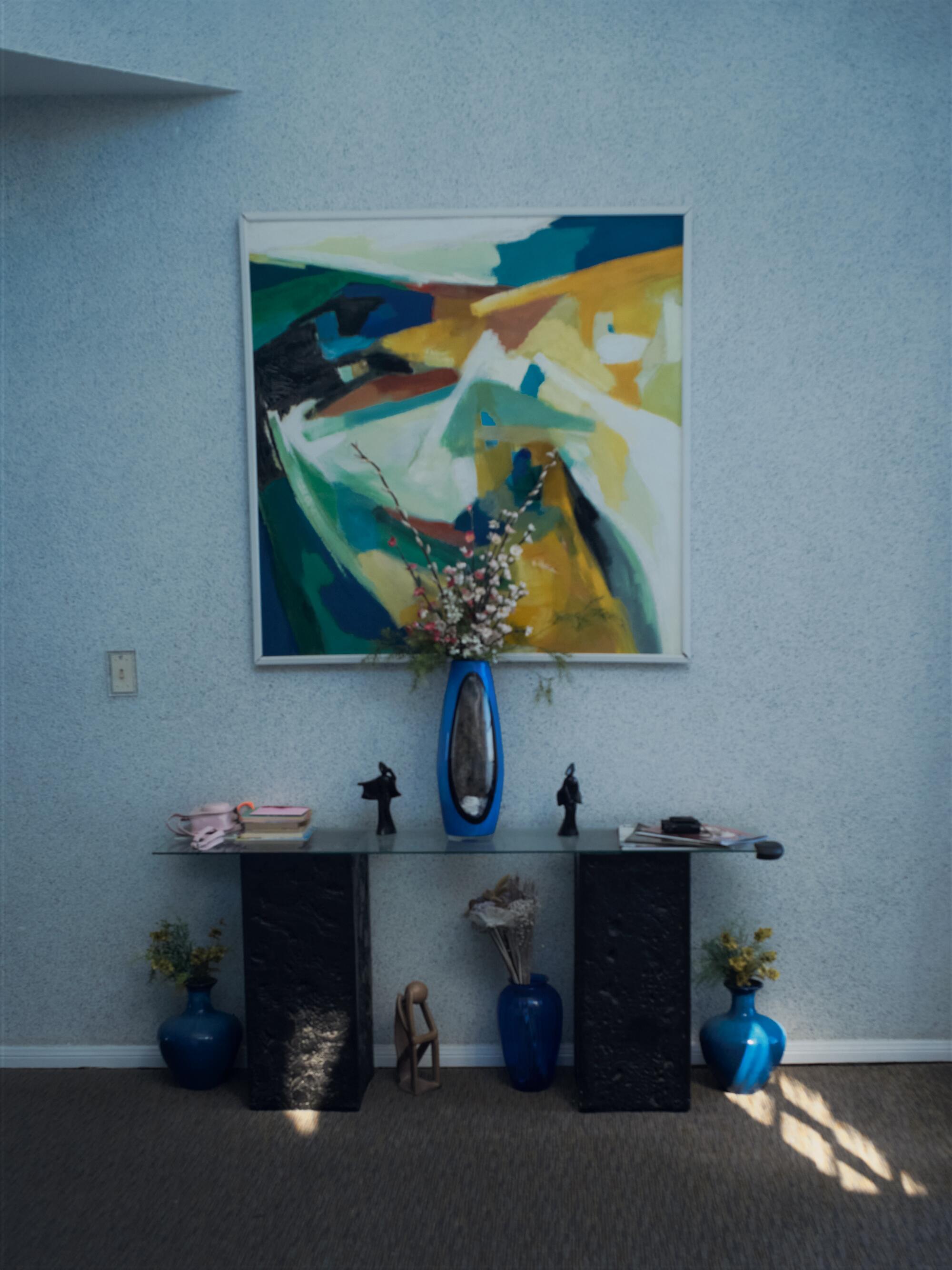 Interior of the Baldwin home of Felema Ye