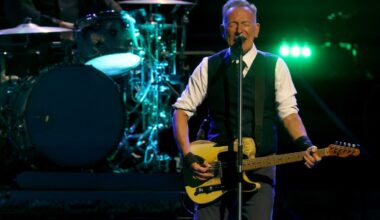 Springsteen combines protest and power during marathon concert – Times Herald Online