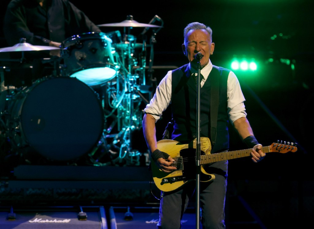 Springsteen combines protest and power during marathon concert – Times Herald Online