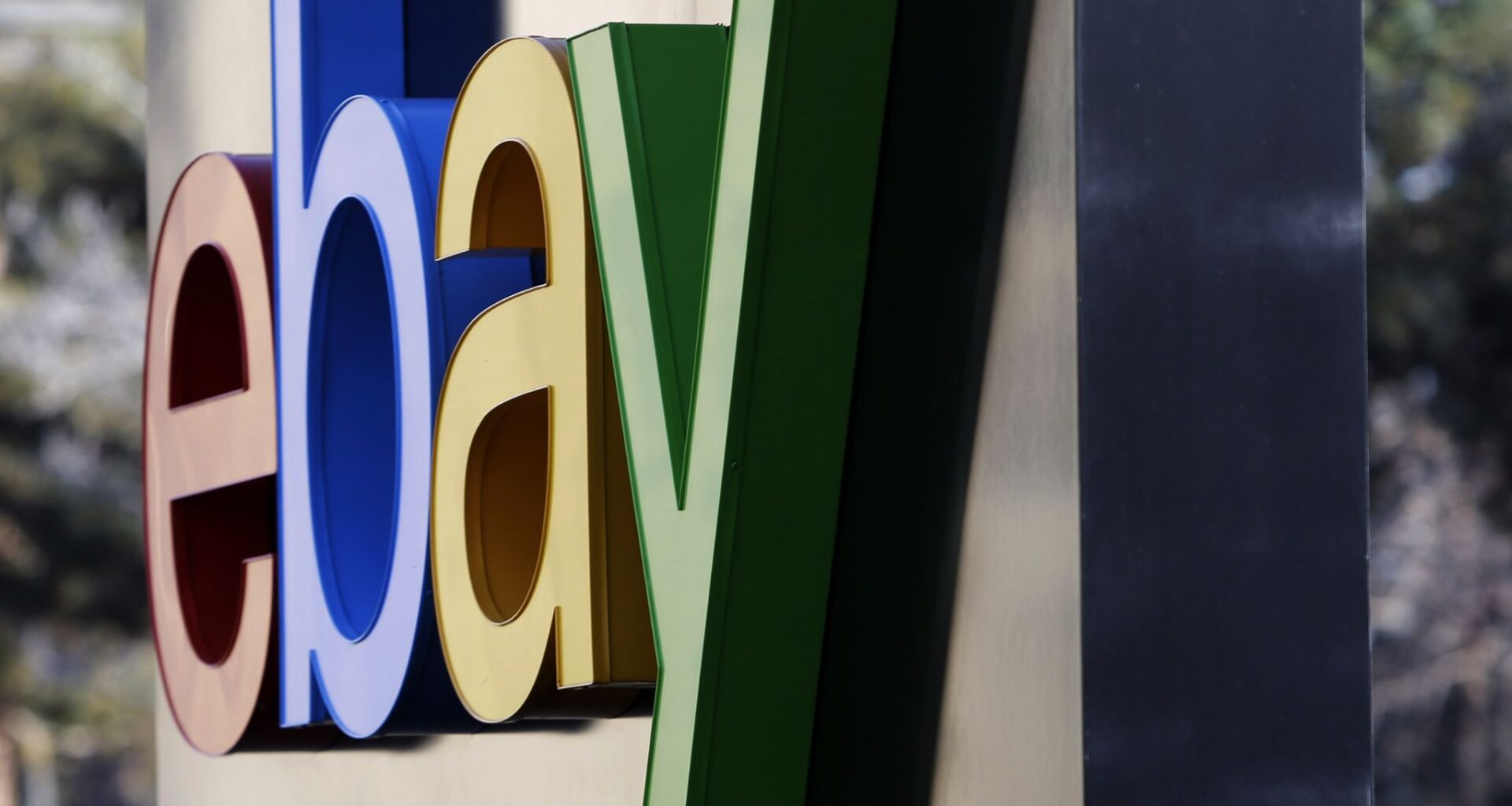 eBay to close SF office, relocate 198 employees to San Jose