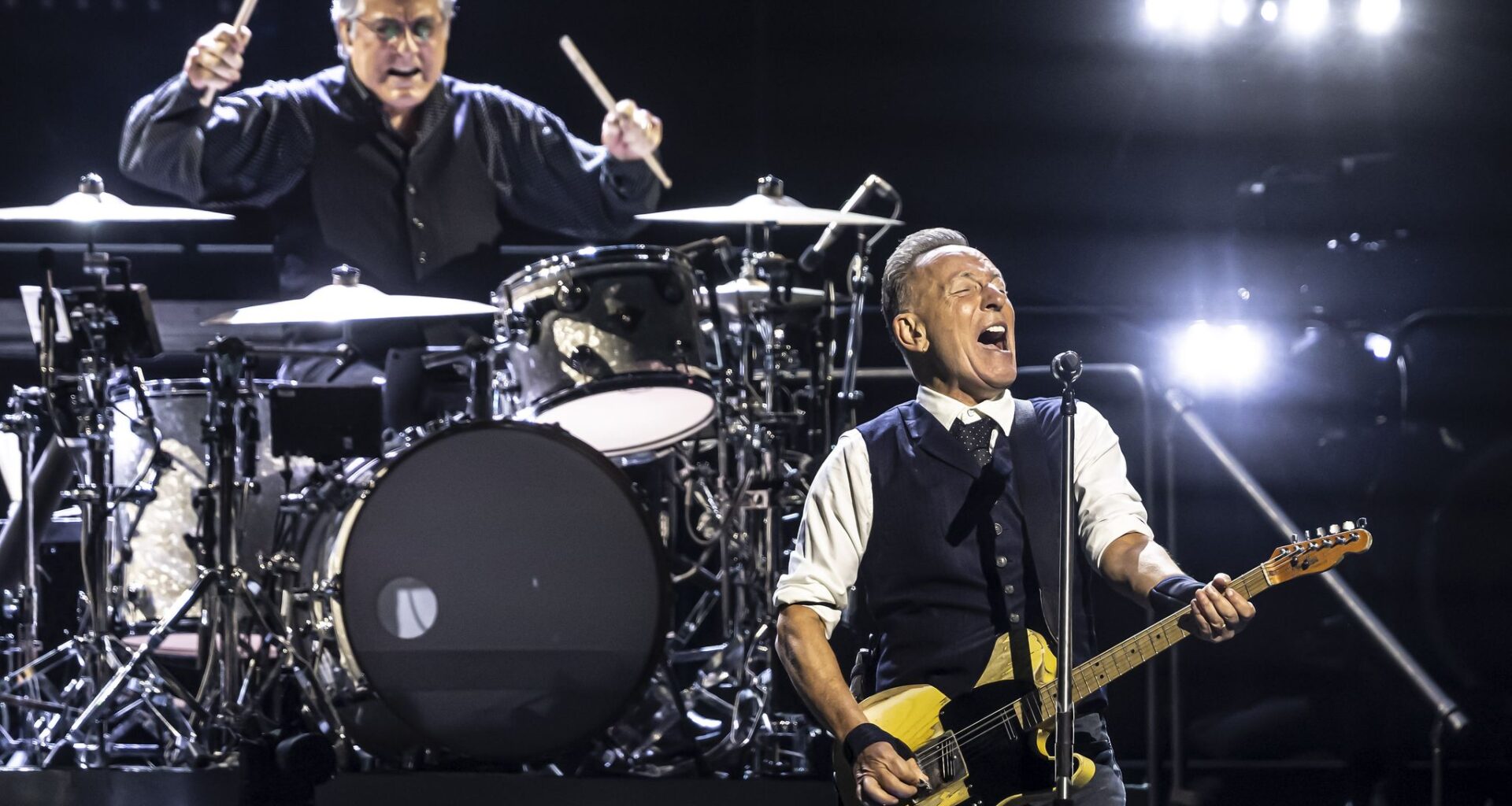 Bruce Springsteen rips Trump at San Francisco concert