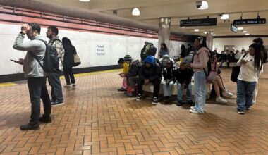 Equipment problem, disabled BART train causes rush-hour delays