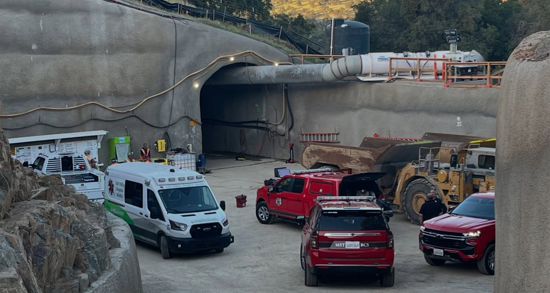 Tunnel collapse traps and kills 1 in California's Central Valley