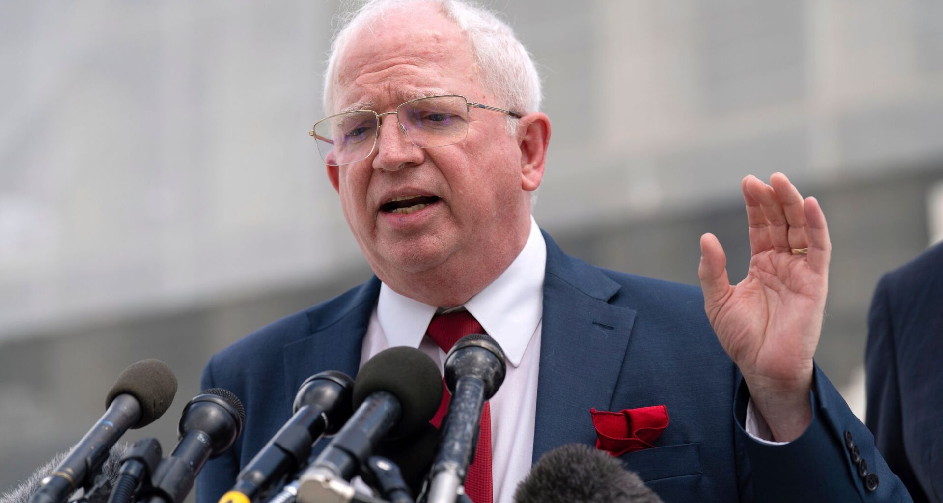 California attorney who tried to help overturn 2020 election loses law license