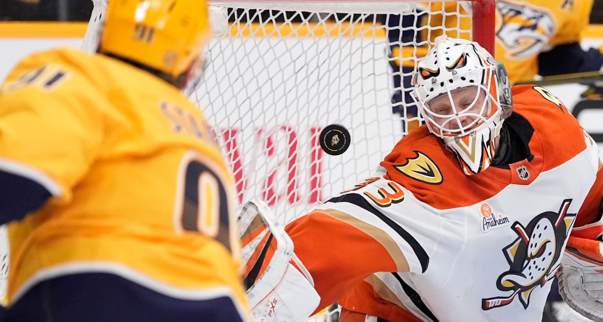 Terry's late power-play goal lifts Anaheim past Preds 5-4 setting up Ducks-Oilers