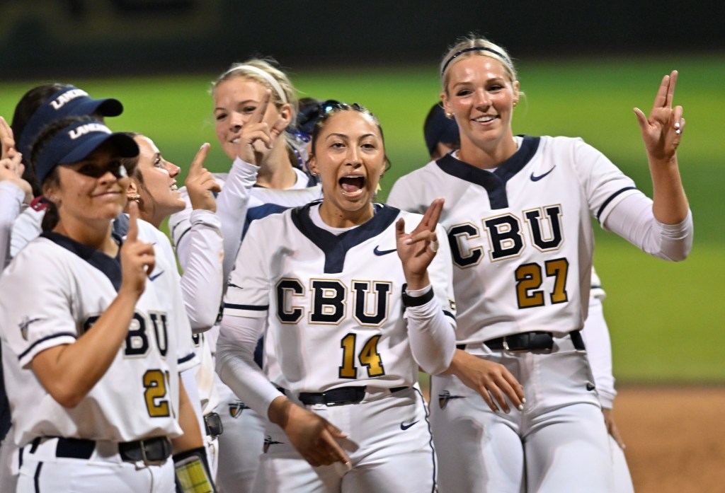 California Baptist softball team rallies past UC Riverside, sweeps ‘Crosstown Showdown’ series – Press Enterprise