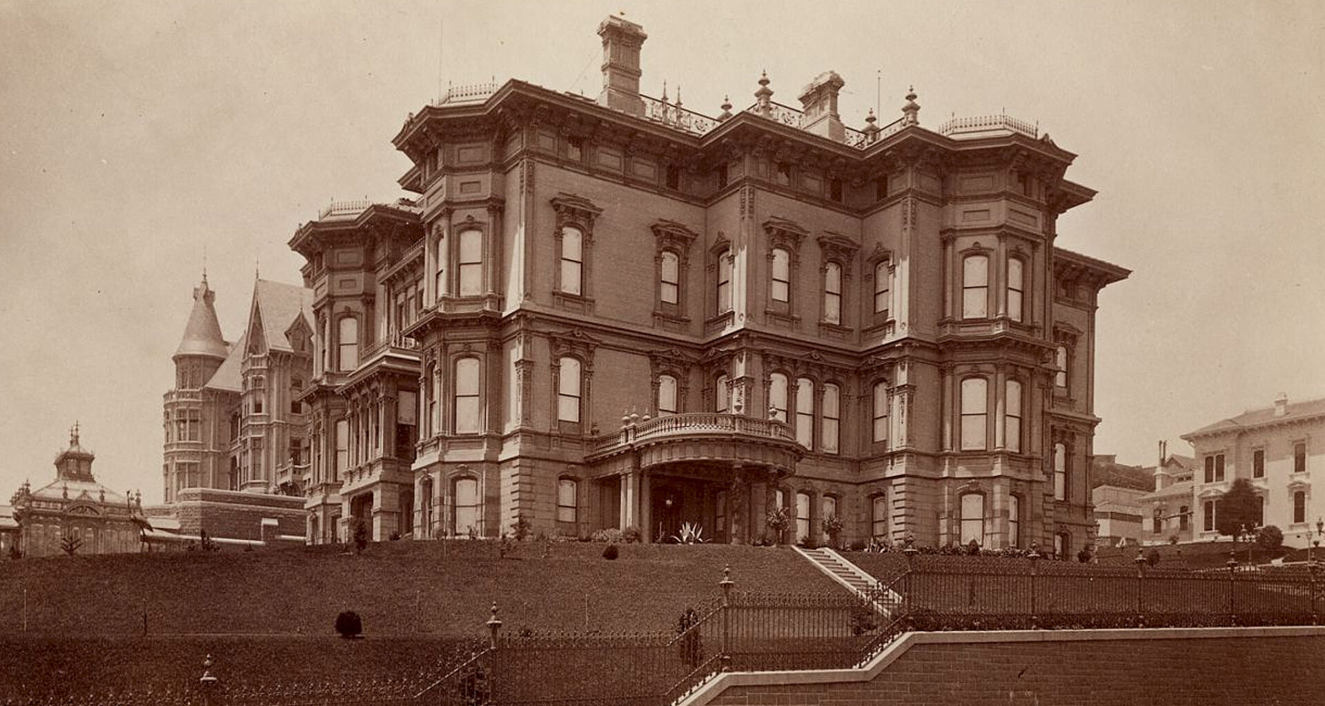 SF's Nob Hill once had a 50-room palace. Then it disappeared.