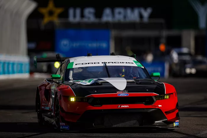 #16 Myers Riley Motorsports Ford Mustang GT3: Sheena Monk, Felipe Fraga, Valentin Hasse Clot