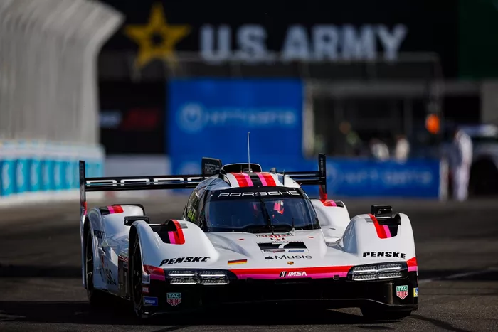 #7 Porsche Penske Motorsport Porsche 963: Felipe Nasr, Julien Andlauer, Ricky Taylor