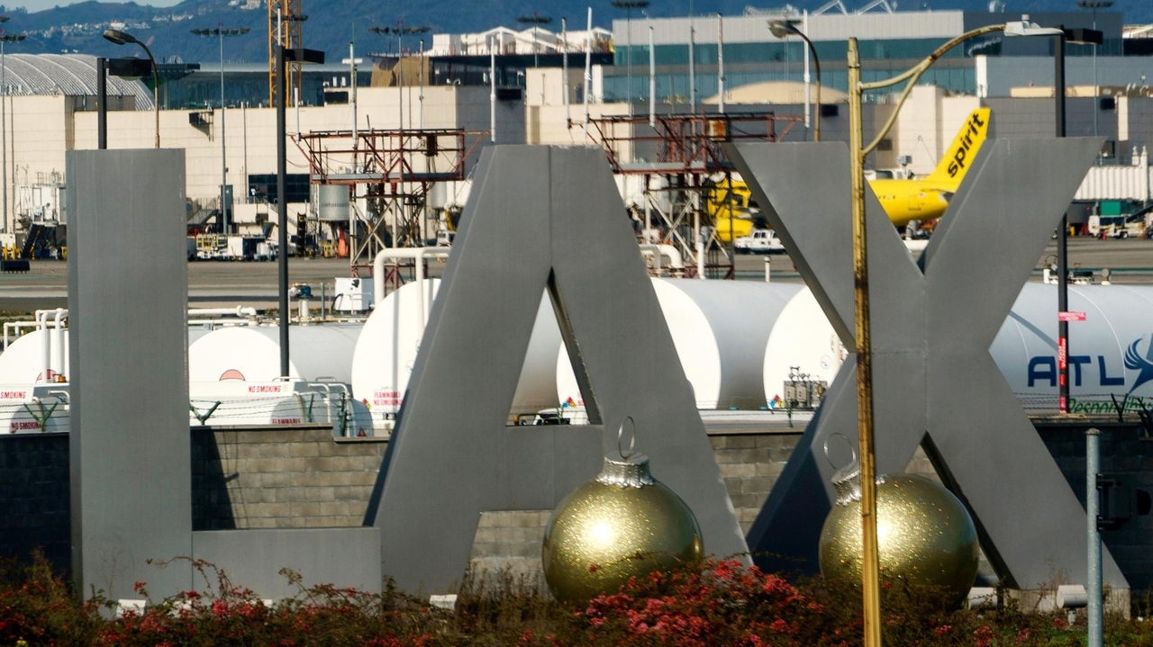 Los Angeles woman arrested on Iranian arms trafficking charge