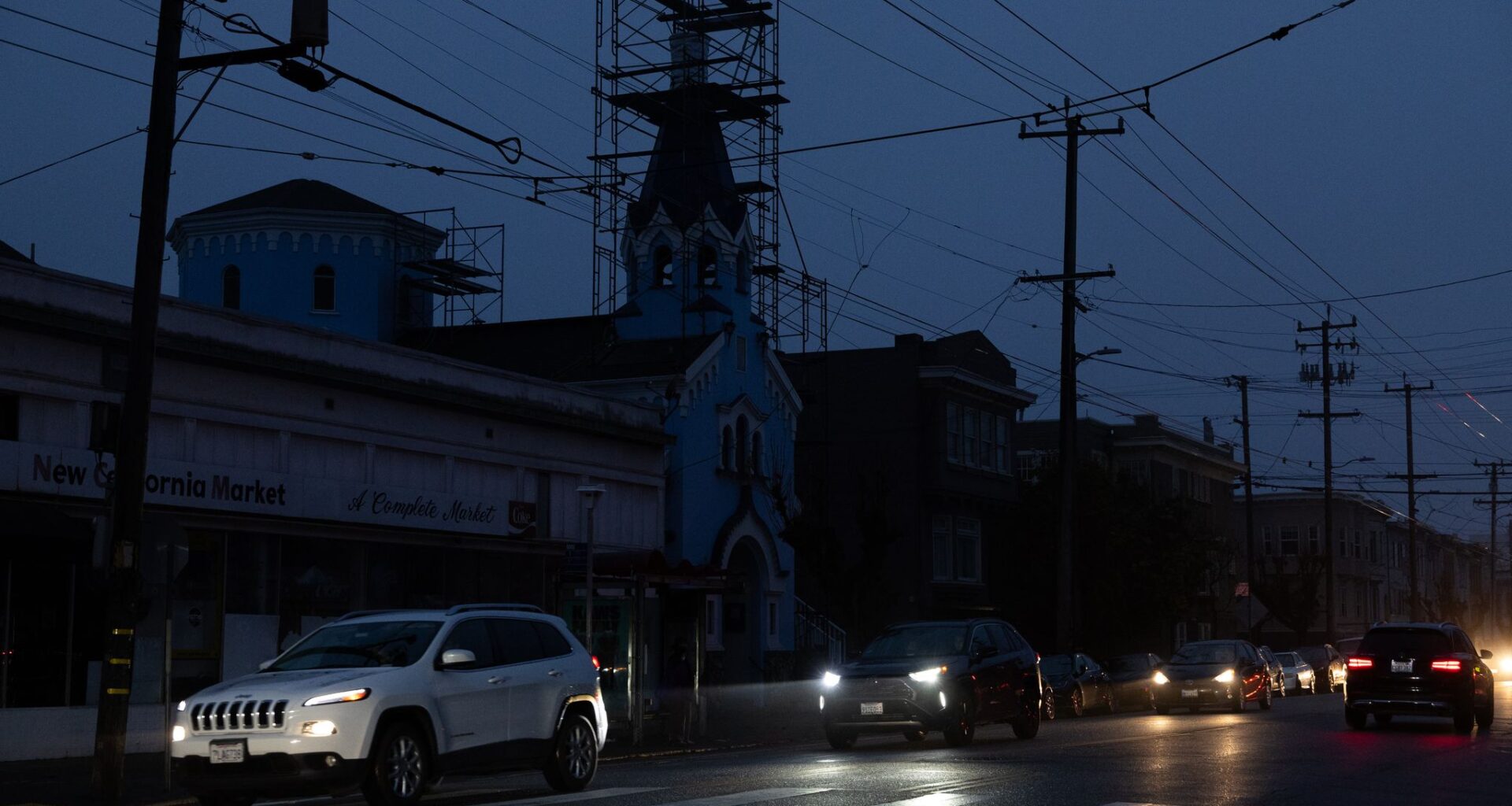About 1,500 PG&E customers without power in San Francisco