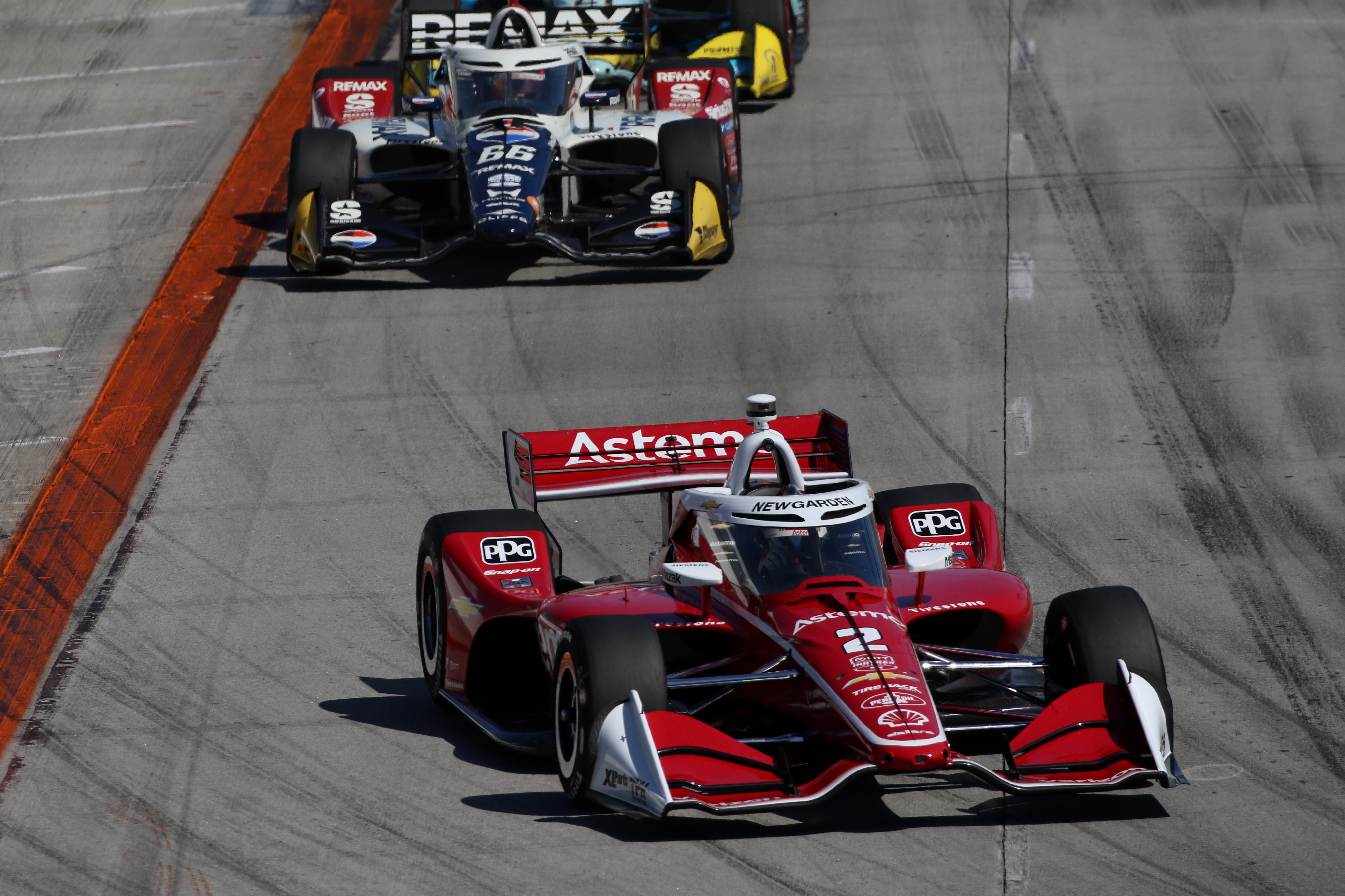 IndyCars come are off and running down Shoreline Drive at...