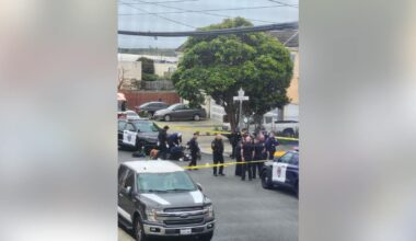 2 cyclists injured in crash involving Daly City police vehicle