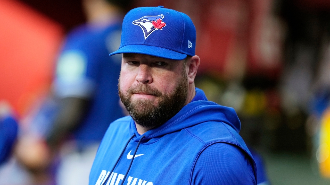 Blue Jays bus from Phoenix to Southern California after their charter plane is grounded