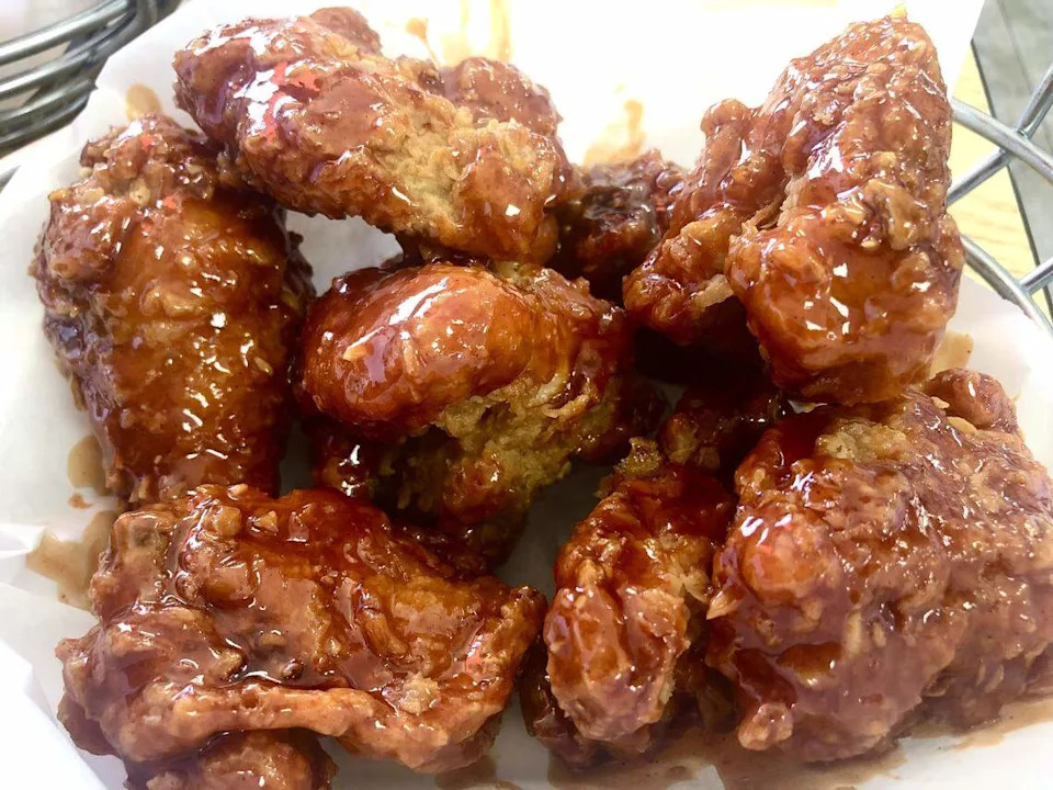 bb.q Chicken is opening a second Fresno-area location near Kings Canyon Road and Clovis Avenue, bringing Korean fried chicken and K-food sides to southeast Fresno.