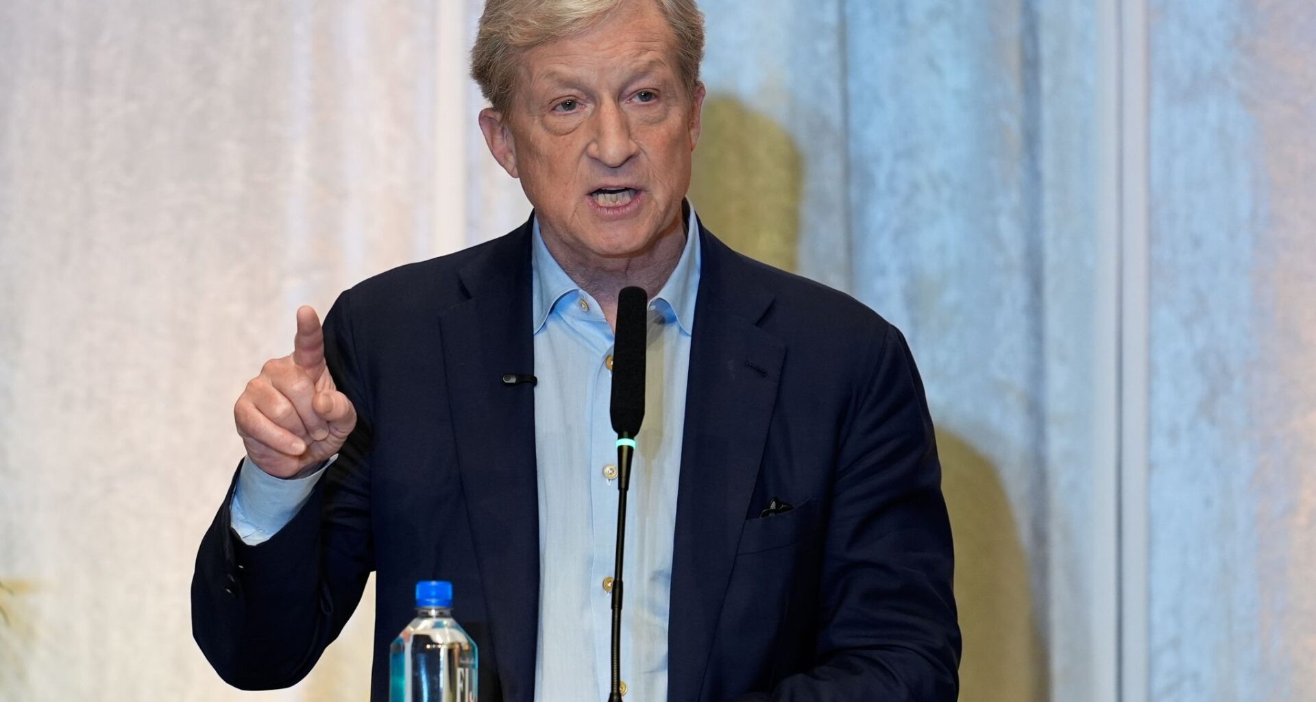 Leading candidates to square off in TV debate at critical point in California governor's race