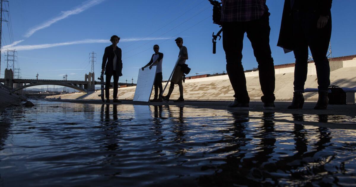 As production dwindles, L.A. to offer cheaper film permits for 'low-impact' shoots