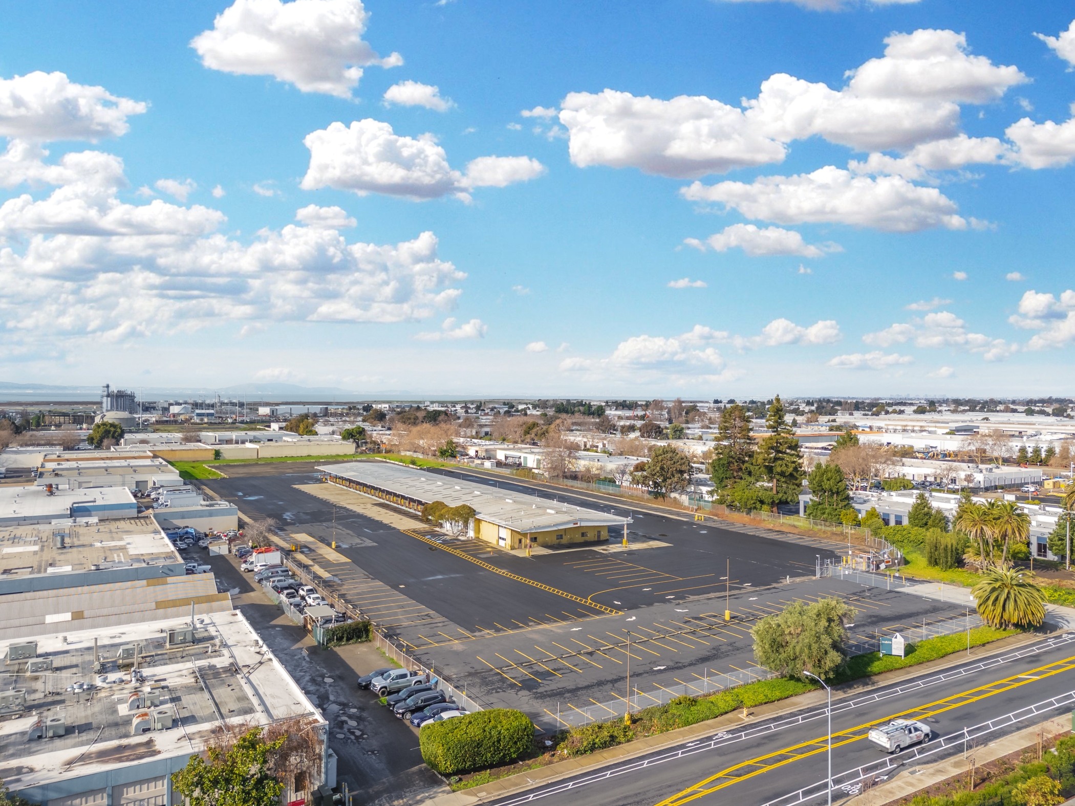 Zoox, Amazon's self-driving car unit, has leased another logistics facility near its recently opened manufacturing plant in Hayward, California. (CoStar)