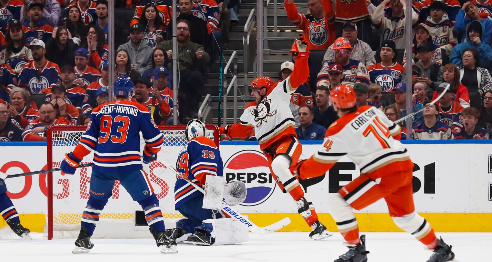 Gauthier breaks late tie as the Ducks beat the Oilers 6-4 in Game 2 to even series