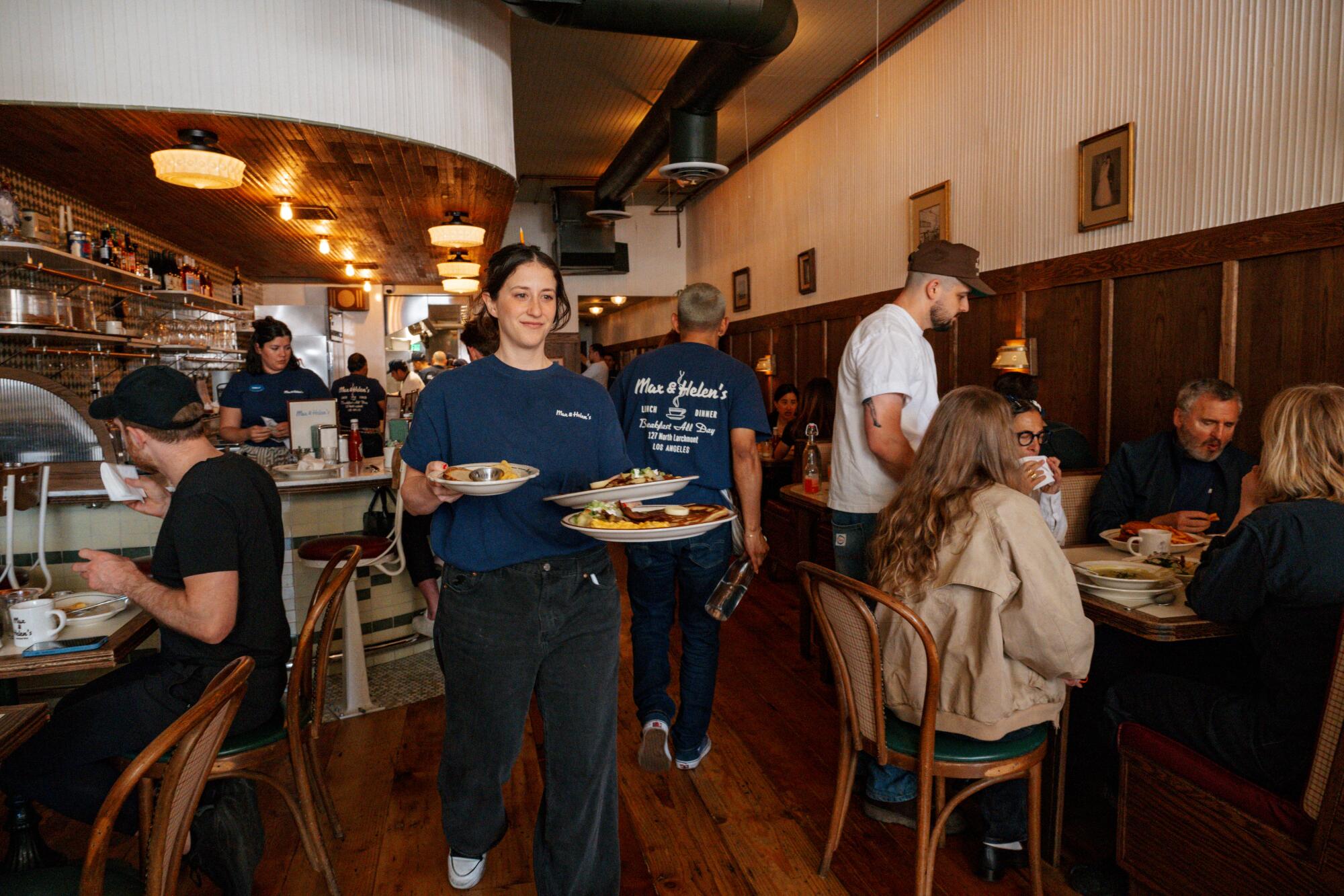 The packed dining room at Max & Helen's in Larchmont in L.A.