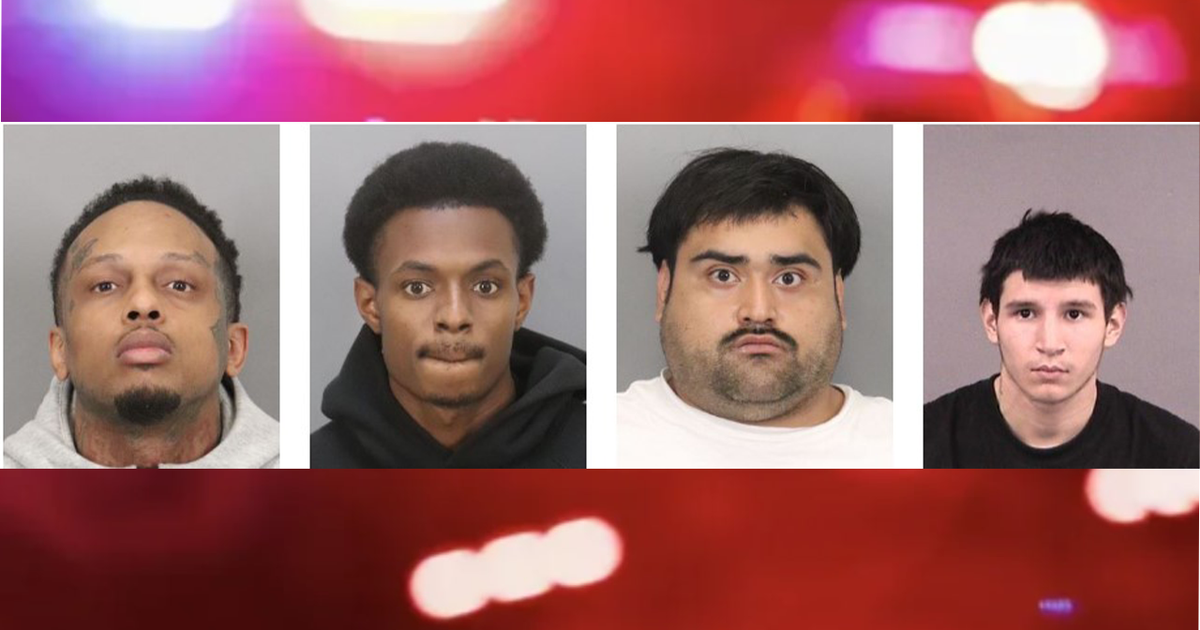 SJPD arrest 4 after sledgehammer smash-and-grab at mall