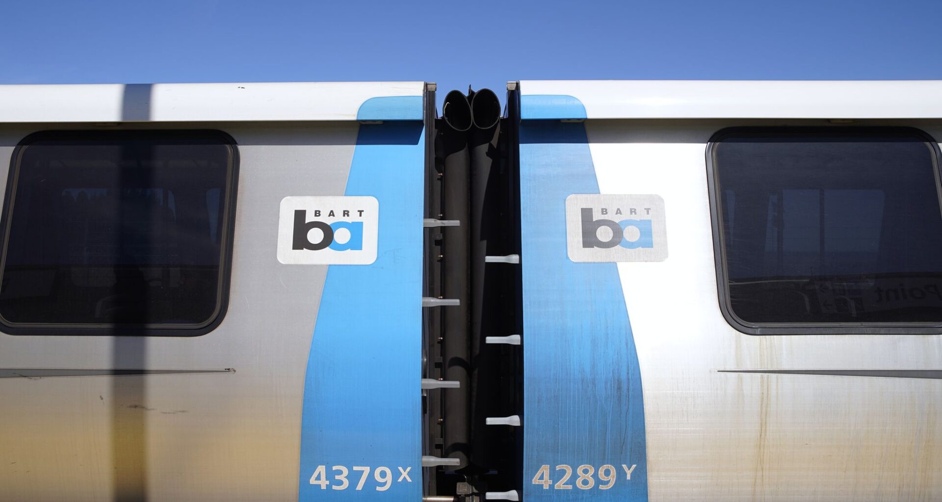 BART to host ’80s-themed prom for riders