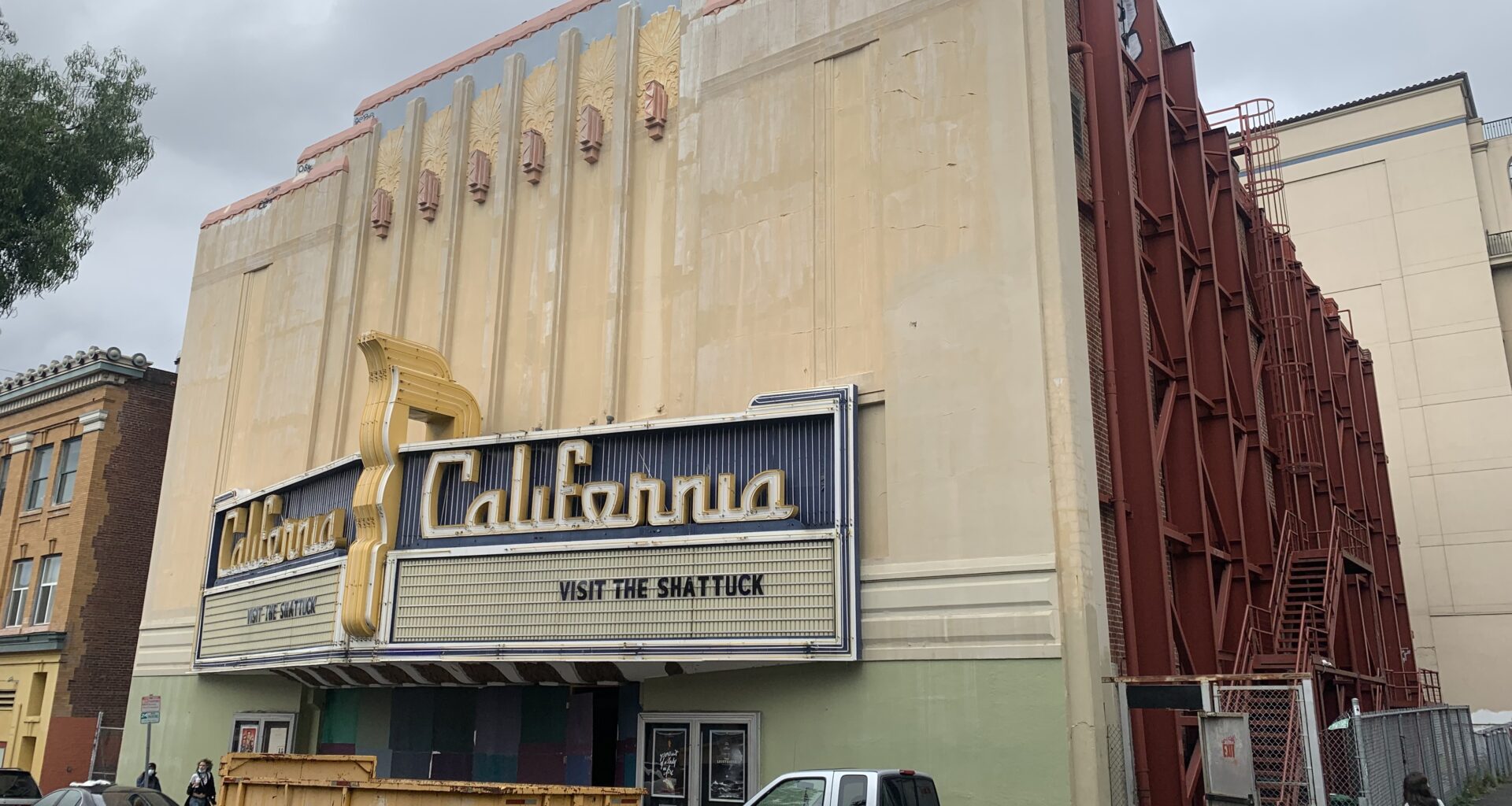 Berkeley's California Theatre sold to Beverly Hills buyer