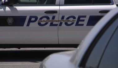 3 dead after multi-vehicle crash in southwest Bakersfield: BPD