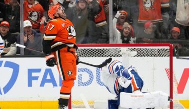 Ducks blast Oilers 7-4 in Game 3 in Anaheim's first home playoff game in 8 years