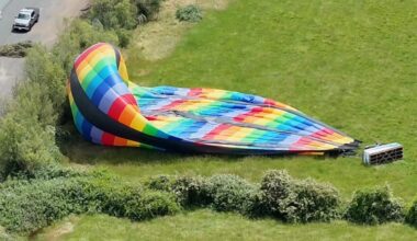 Video shows hot air balloon crash into California casino
