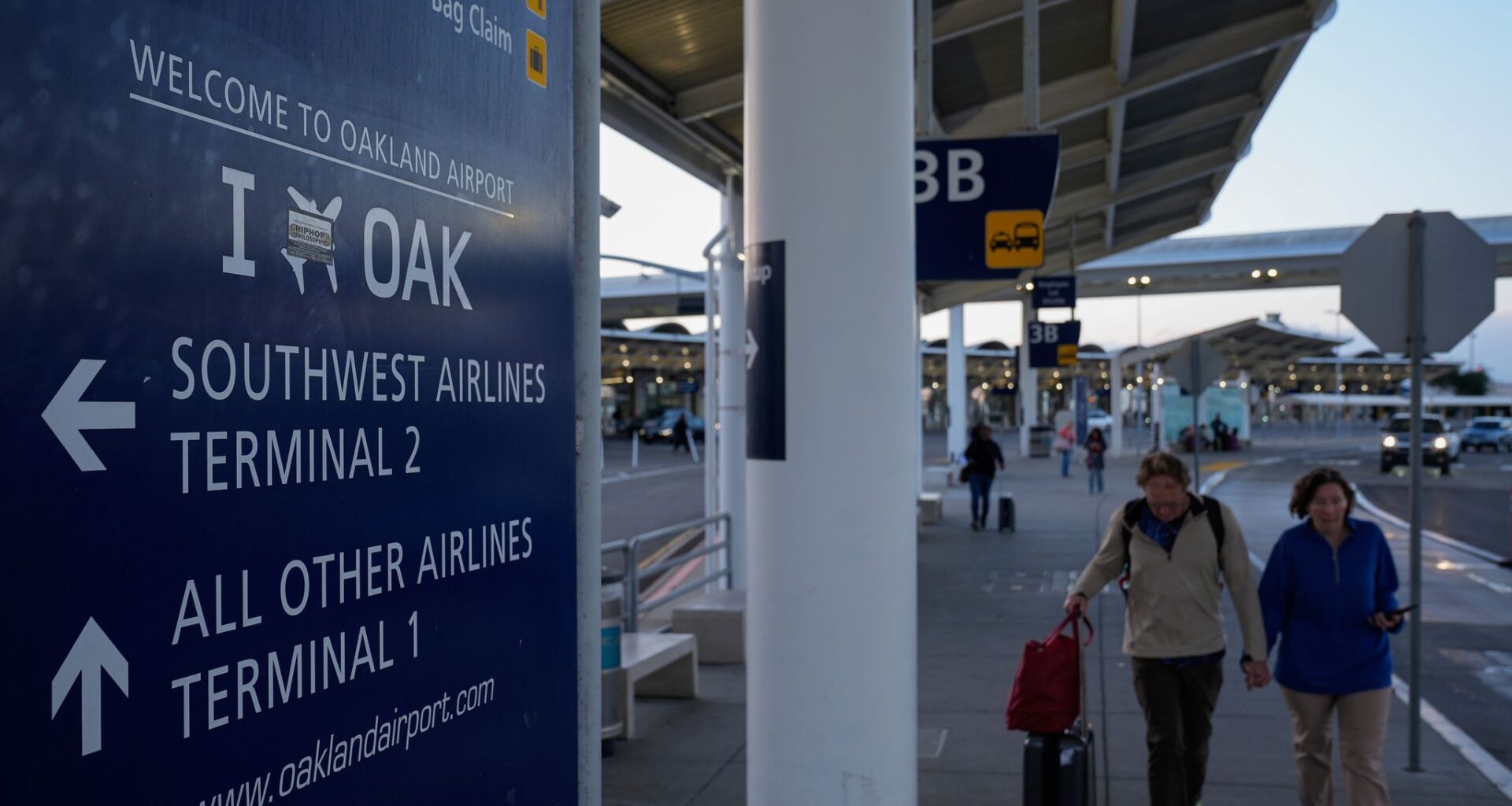 Oakland, California, airport can use 'San Francisco' in name after settlement