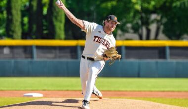 Tigers Drop Midweek Tilt to Roadrunners in Eight Innings