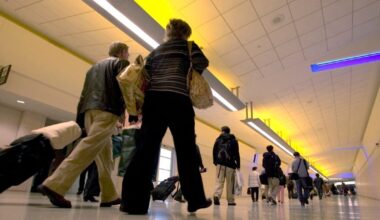 SFO: You don't need a plane ticket to walk your friend to the gate