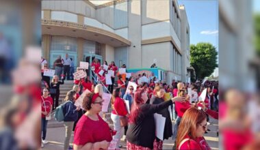 ‘We’re worth more’: Bakersfield City School District teachers, employees demand wage increase