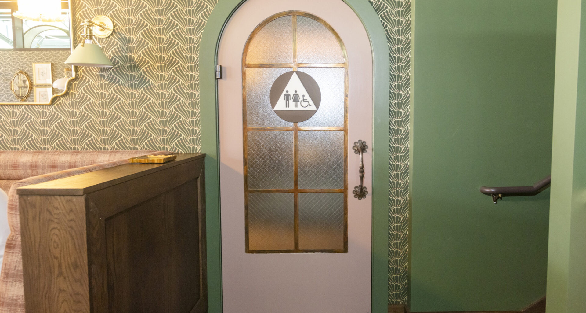 The biggest surprise at SF's hottest new restaurant? Horny wallpaper.