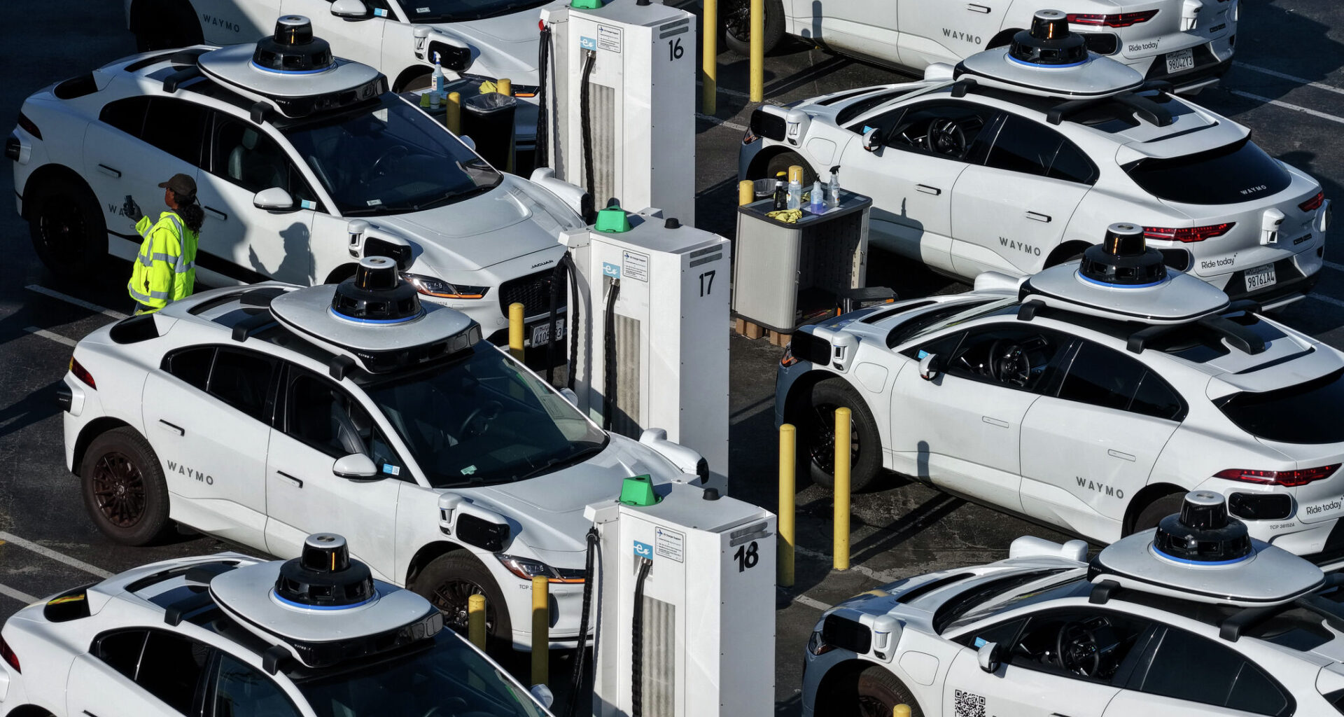California cracks down on self-driving cars with new rules
